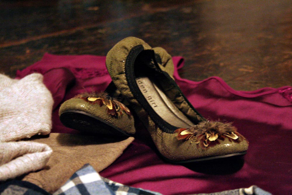 Madden Girl Feathered Flats