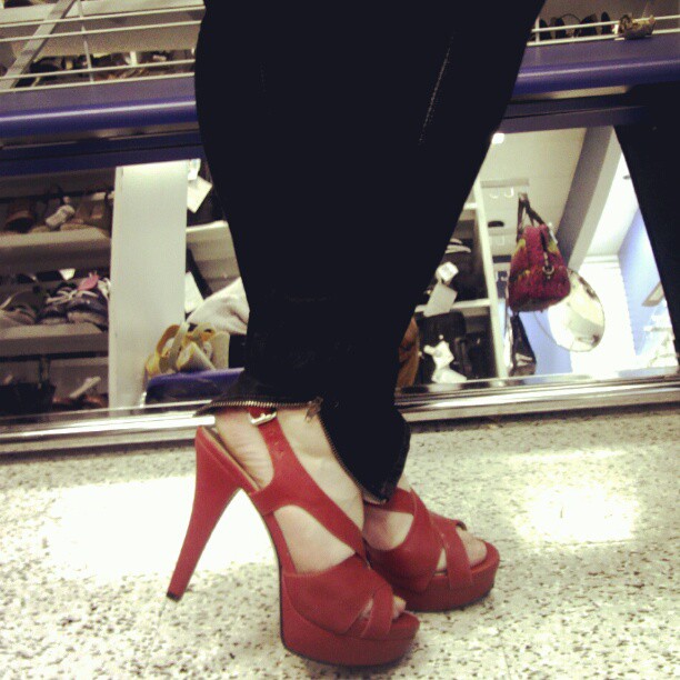 Ross - Red Heels 2599